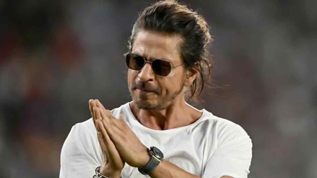 If information is to be believed, King Khan will be discharged from the hospital on Friday morning. King Khan will remain under doctor's observation for the whole night and after that he will be discharged.